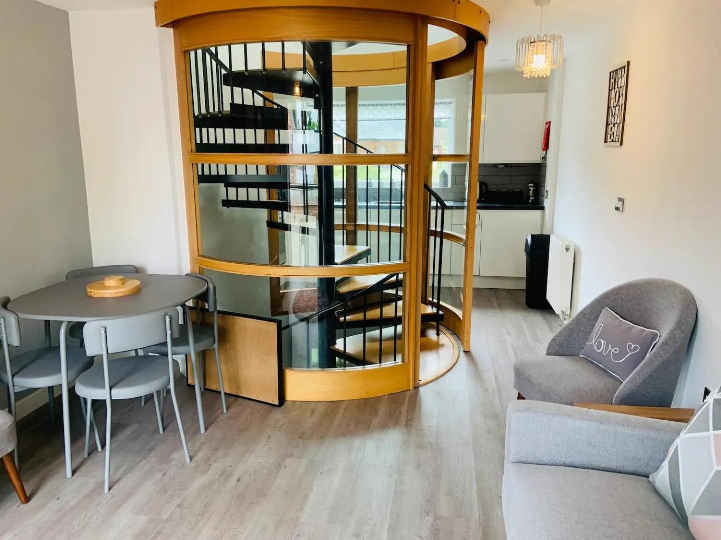 Villa Pass The Keys Stunning Townhouse In Uphill Historic Lincoln Exterior foto